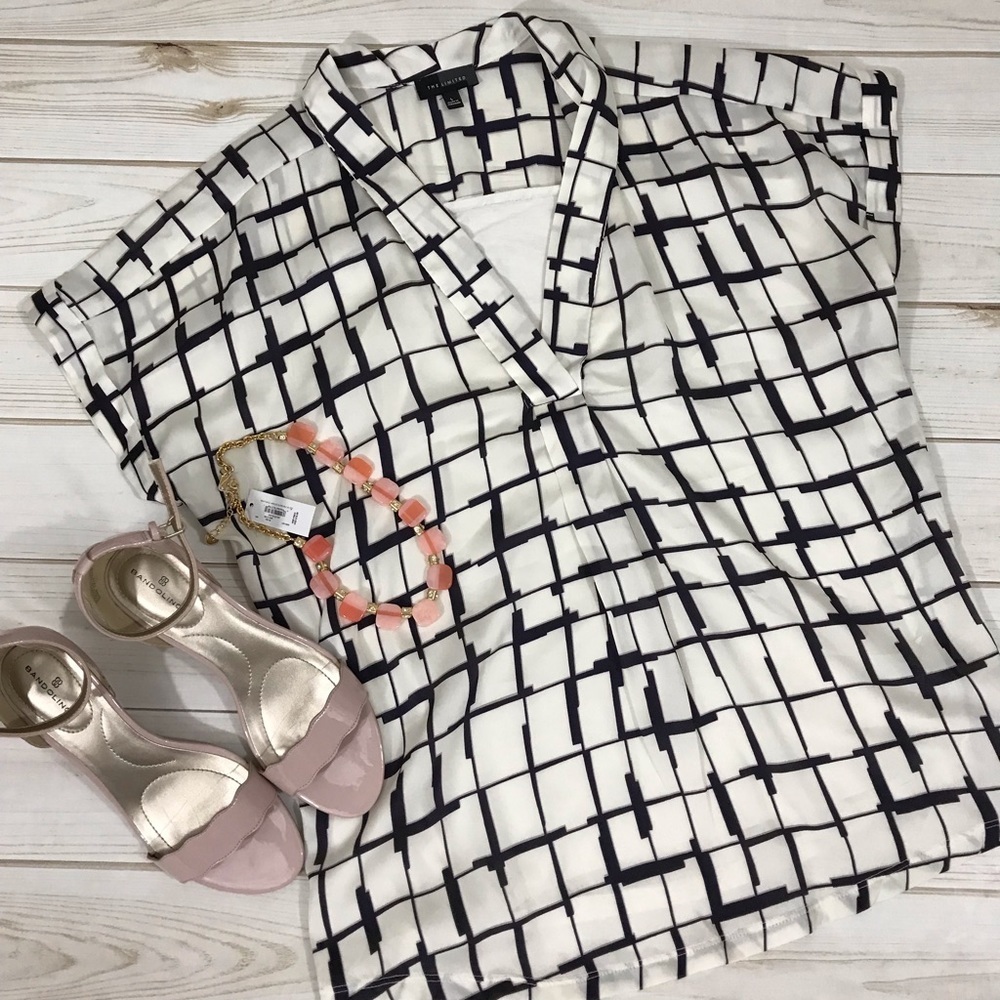 Adorable The Limited Top - Sz L